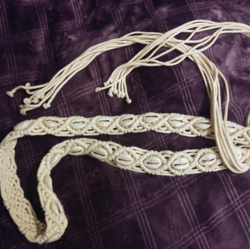 Vintage Macrome puka shell tie belt
